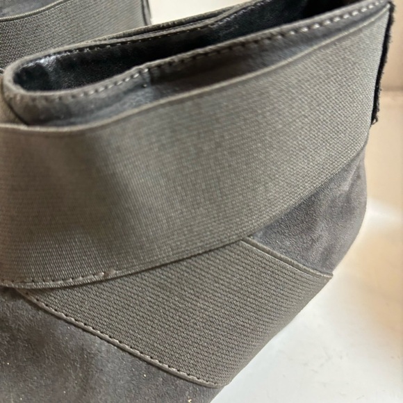 Aerosoles women’s grey wedge heel bootie in size 7.5 - Picture 7 of 14